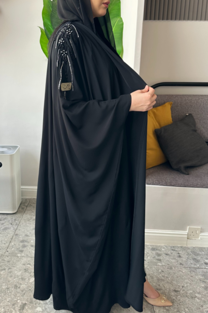 عباية بشت سوداء